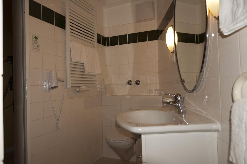 Hotel Haus Deutsch Krone Bad Essen Room photo